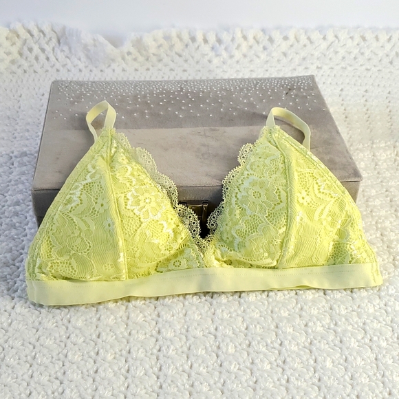 Stitches Bralette: Pale Spring Yellow Strappy Lace - Picture 1 of 4